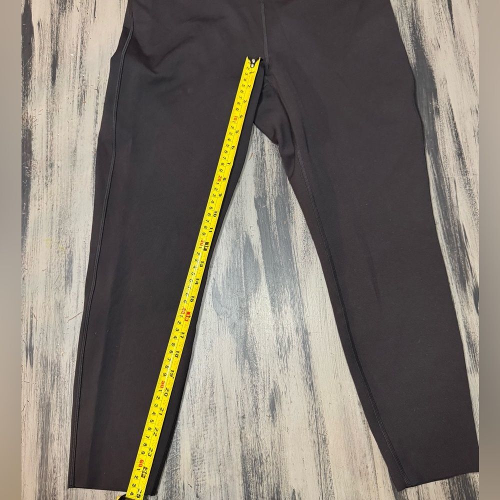 Lululemon Cut-Out Waist High-Rise Train Tight 25" in Black - Picture 7 of 13